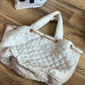 Amazon White Quilted Tote Bag with Gold Chain
